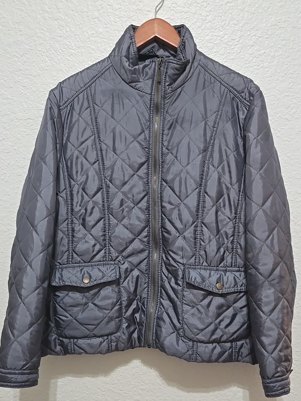 Jane Ashley Quilted Lightweight Zip-Up Jacket in Charcoal Gray
